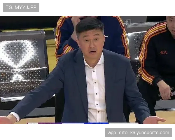 杜锋五下五下战术创新 徐杰莫兰德一五挡拆配合