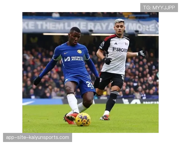 切尔西伤病满营影响防线默契，后场组织陷入混乱